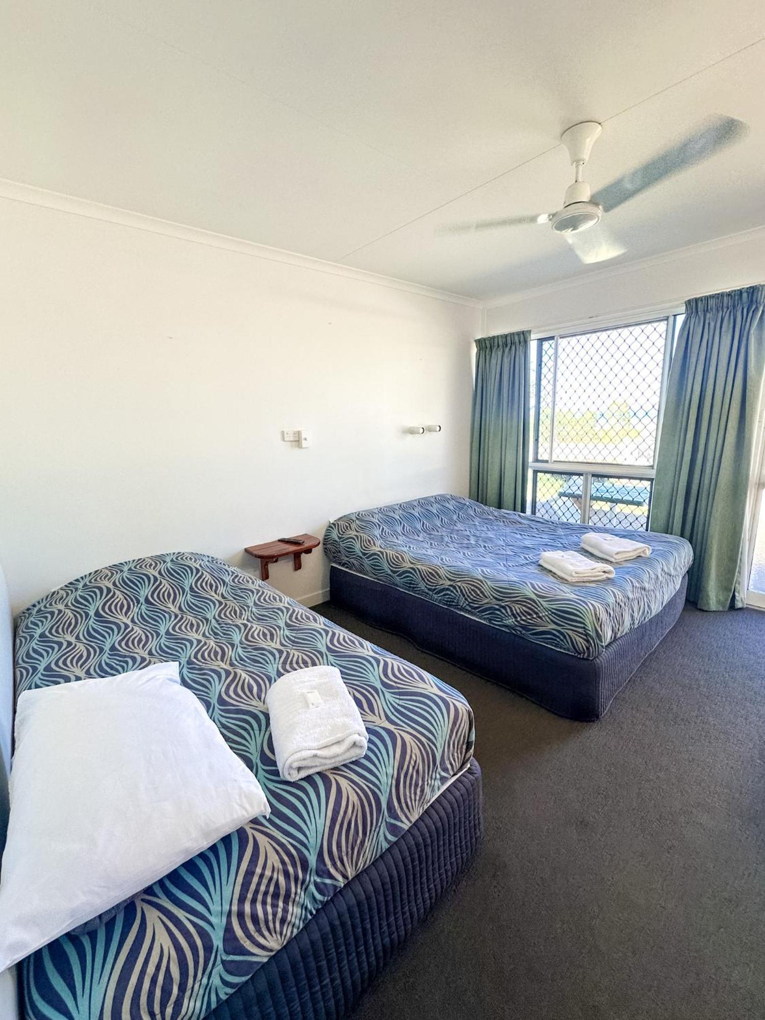 Ocean View Motel Bowen Esterno foto