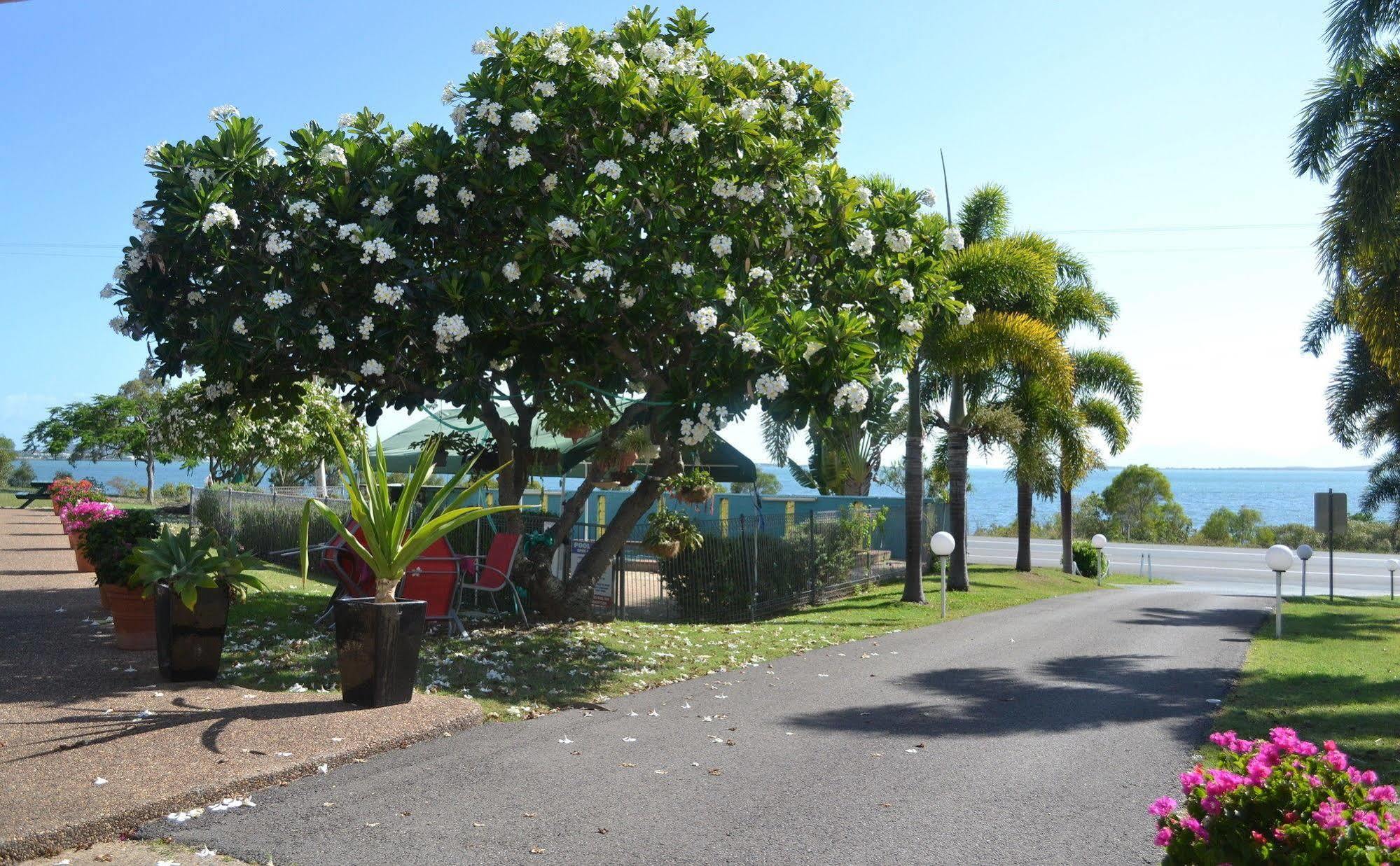 Ocean View Motel Bowen Esterno foto